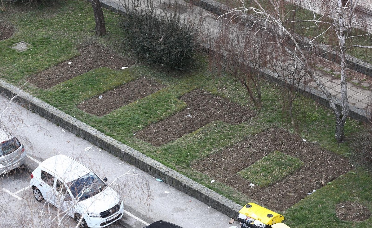 FOTO Na travi u Zagrebu osvanuo ogromni natpis:"Tito"