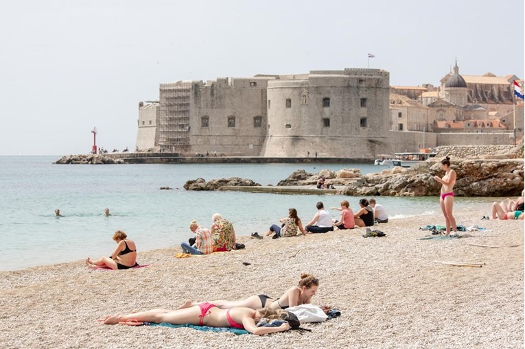 U Dubrovniku srušen povijesni rekord, izmjereno čak 30,2°C. Ali posvuda stiže promjena