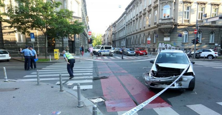 FOTO Teška nesreća u Zagrebu - u sudaru automobila jedno vozilo odbačeno na dvije pješakinje