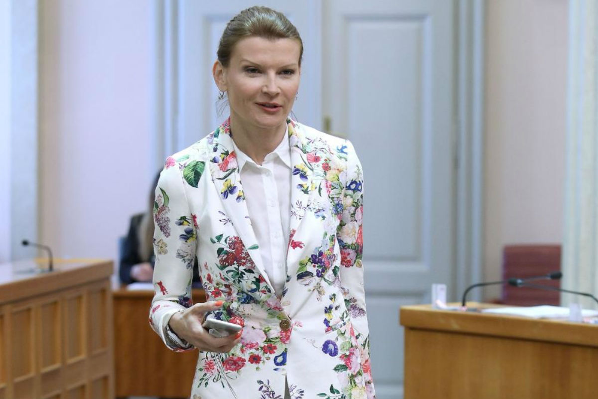 Moda i politika: Hit trend sezone nosi se i u saboru