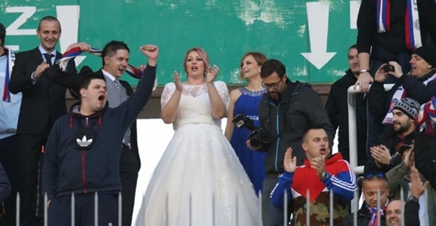 FOTO Splitski mladenci na dan vjenčanja došli na Poljud i bodrili Hajduk