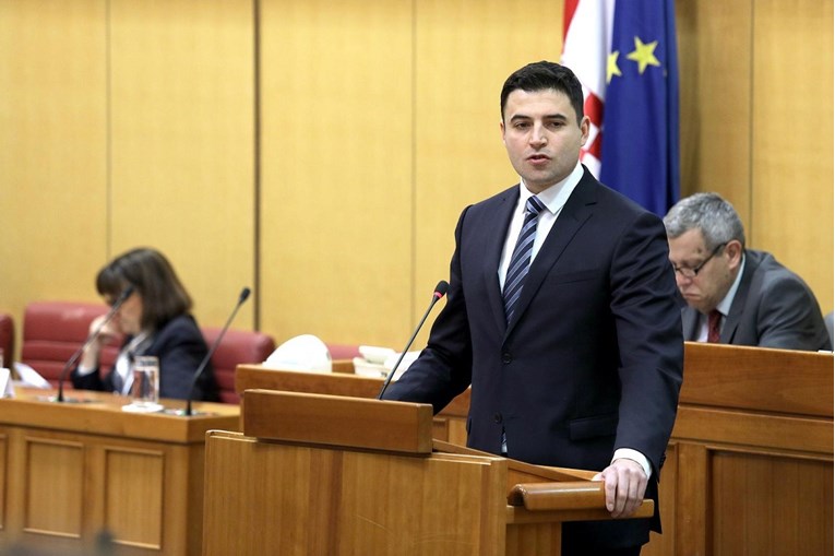 SABOR UŽIVO Bernardić napao Plenkovića: "Kakav premijer takav proračun"