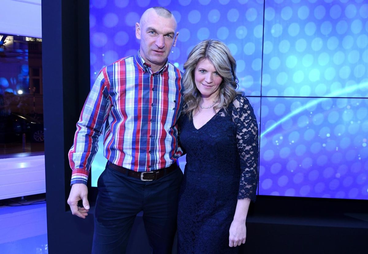 Dugo ih nije bilo u javnosti; Željko Mavrović u večernji izlazak poveo suprugu Jelenu