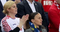 FOTO Strastvene navijačice: Pogledajte kako su navijale Kolinda i atraktivna cura Brune Kovačevića