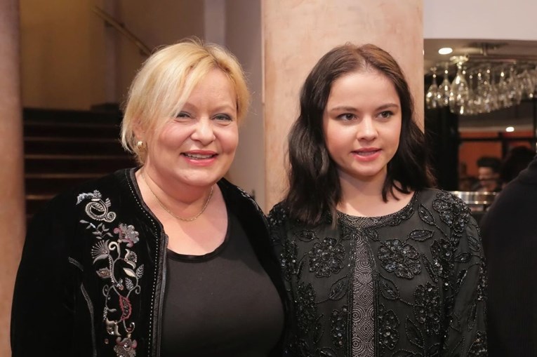 Lijepa kći Kristijana Ugrine i Ksenije Marinković pojavila se na premijeri s mamom