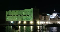 Greenpeace se u akciji protiv bušenja Jadrana sjetio i vatrogasaca: "Hvala, vatrogasci" na dubrovačkoj tvrđavi