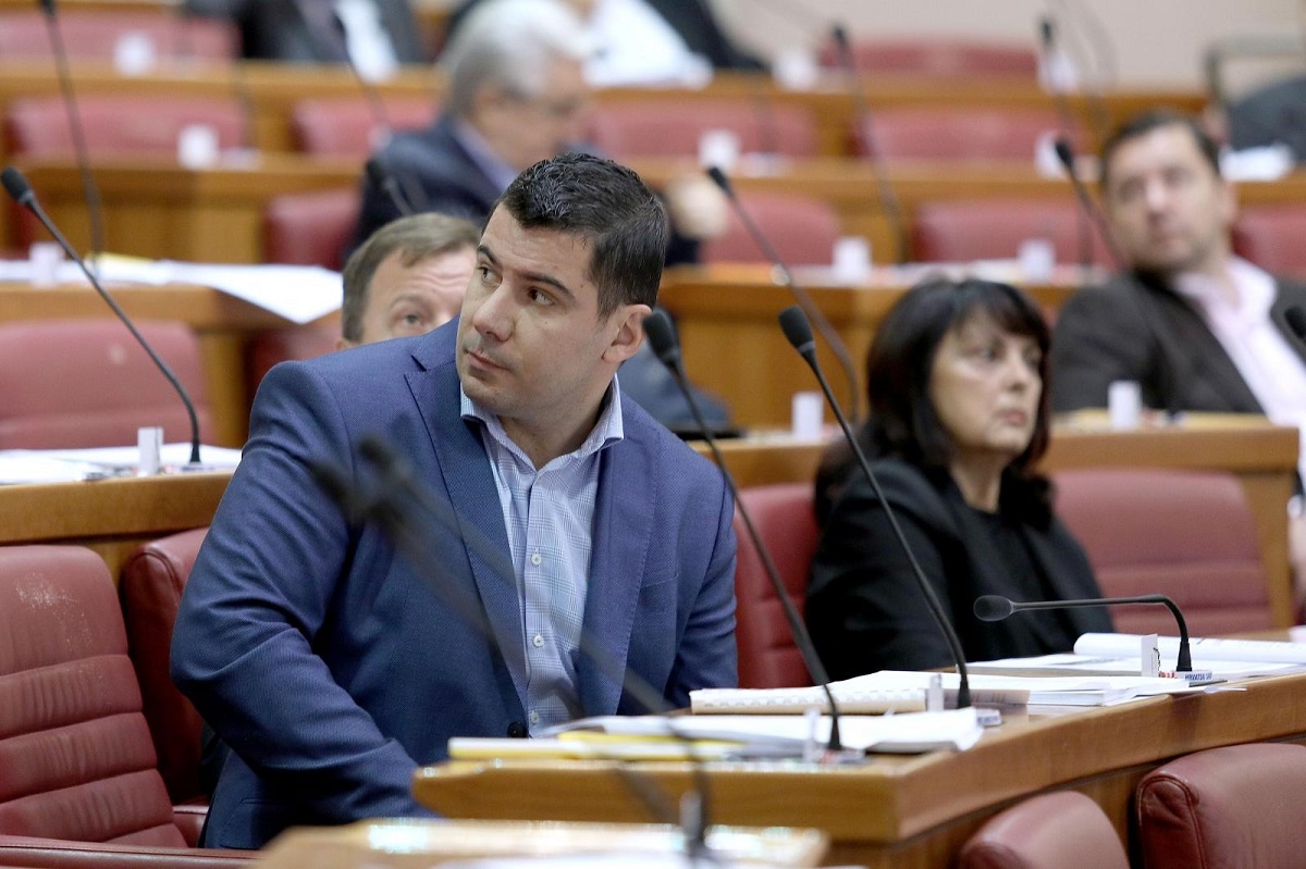 U saboru cijelo jutro žestoke svađe zbog istražnog povjerenstva za Agrokor, oporba napada HDZ