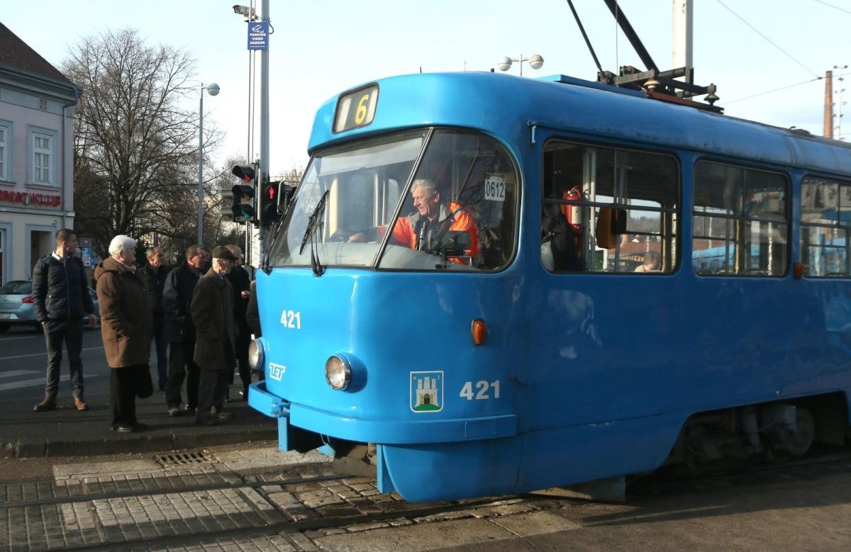 Neočekivana gesta iz ZET-ovog tramvaja: "Za Vas sam potpuni stranac i sve ovo je iznenađenje"