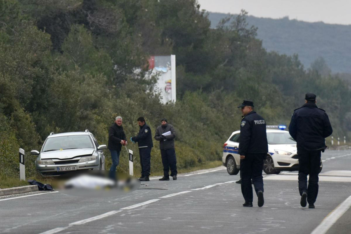 UZNEMIRUJUĆE FOTOGRAFIJE U naletu kamiona kod Sukošana poginuo muškarac
