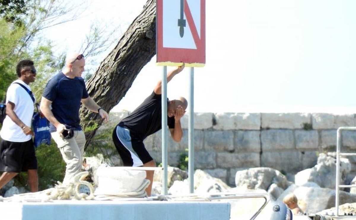 FOTO Nezgoda u Poreču? Will Smith se s bolnom grimasom držao za glavu