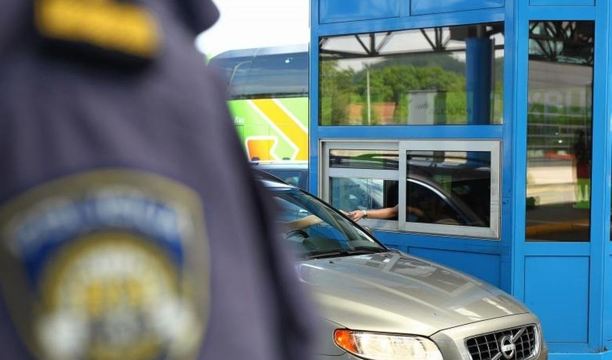 Na graničnim prijelazima u Slavonskom Brodu i Staroj Gradiški zaplijenjeno meso, sirevi i duhan