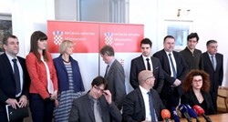 Ministar Kovačić novinarima blokirao izlaz iz dvorane