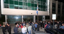 Branitelji prosvjedovali pred sjedištem splitske policije, razišli se nakon razgovora sa zamjenikom načelnika