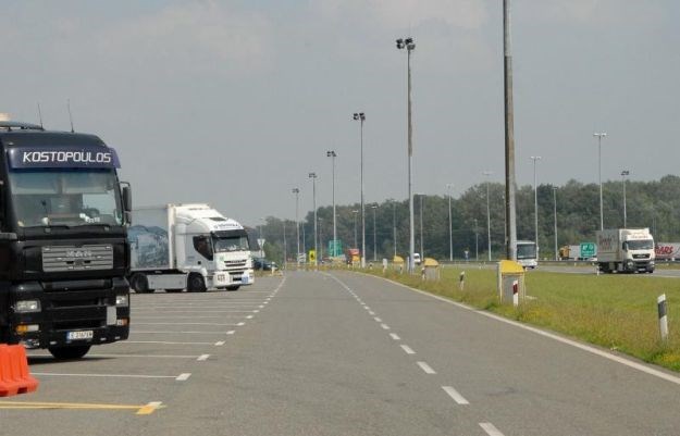 Hrvatski prijevoznici Vladi: Uništavate nas, ukinite povećanje trošarina ili ćemo gorivo točiti u Sloveniji