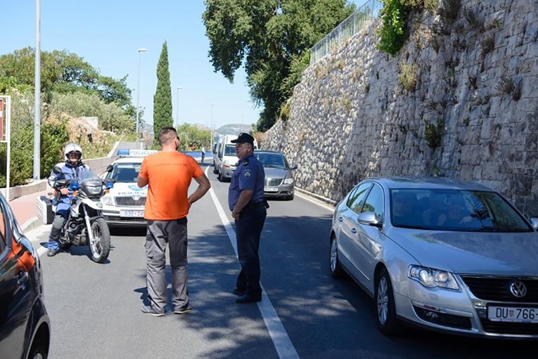 POLICIJA OTKRILA DETALJE Uberovac i jedan taksist prekršajno prijavljeni, drugi taksist zaradio kaznenu prijavu