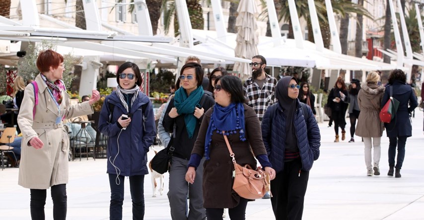 Kineski turisti su najveći potrošači u svijetu: 2017. potošili 258 milijardi dolara