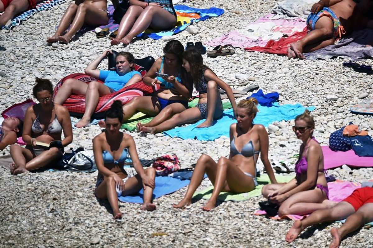 STIŽU PAKLENE VRUĆINE I POTRAJAT ĆE Temperature na kontinentu idu preko 40 stupnjeva