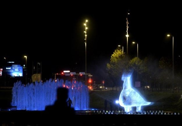 Prelijep prizor: Zagrebačke fontane večeras zablistale za Vukovar