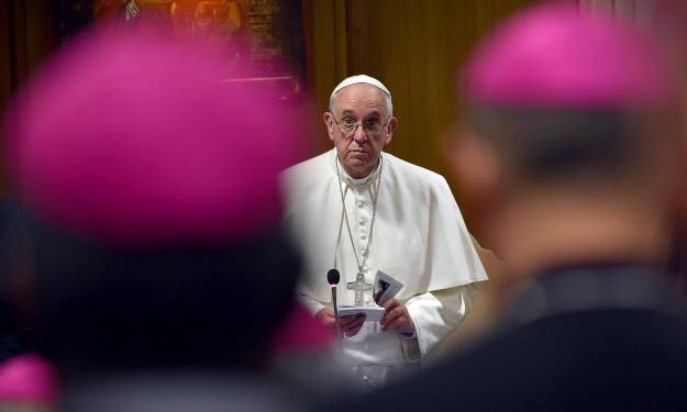 Papa u ime Crkve zatražio oprost vjernika zbog skandala koji potresaju Vatikan