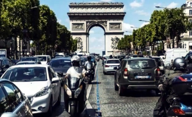Pariz zabranjuje ulazak starim automobilima