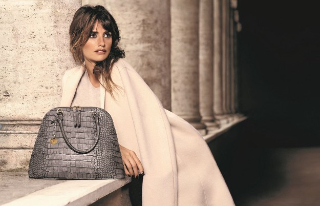 Penelope i Monica Cruz dizajnirale specijalnu kolekciju torbica za brand Carpisa