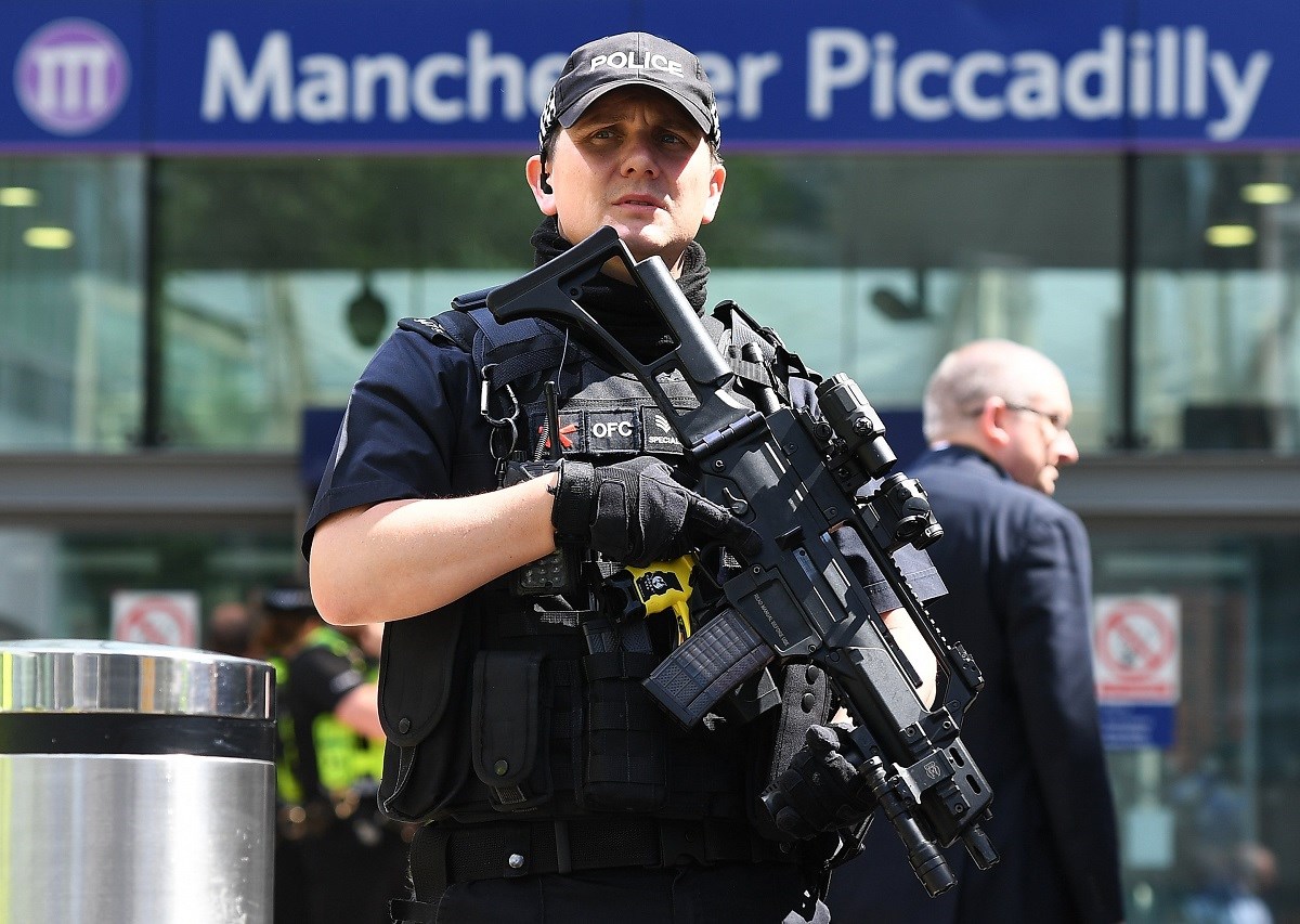 TERORIZAM U MANCHESTERU Uhićena i osma osoba, pronađeni eksplozivi za nove napade