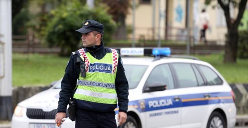 Osam stranih policajaca stiglo u Hrvatsku, patrolirat će u Makarskoj, Trogiru i Omišu