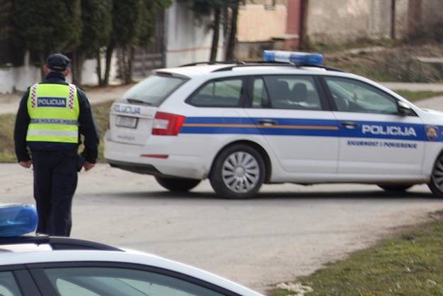 Policija: Nema govora o otmici dojenčeta u Požeško-slavonskoj županiji, izvidi to isključuju