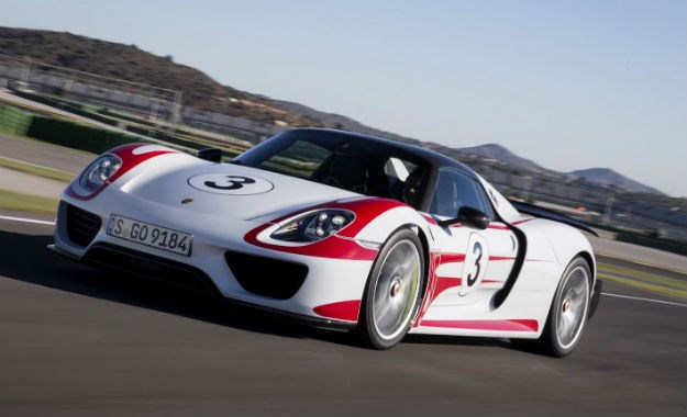 Nudi otok u zamjenu za Porsche