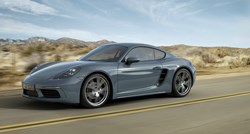 Porsche u opozivu: 16.429 vozila mora na servis