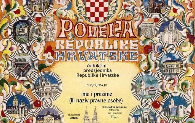 Povelja RH predmet sprdnje na Facebooku: "Kao priznanica sa seoskog vašara"