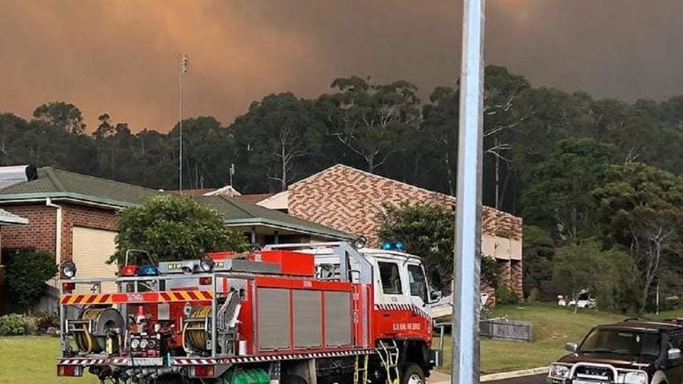 VIDEO, FOTO Ogroman požar širi se Australijom, tisuće ljudi evakuirane