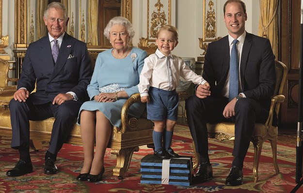Zvijezda obitelji: Prince George je presladak na fotografiji koja će biti pretvorena u poštansku marku