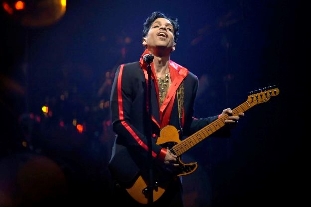 Princeova "žuta gitara" prodana za golemu svotu novca