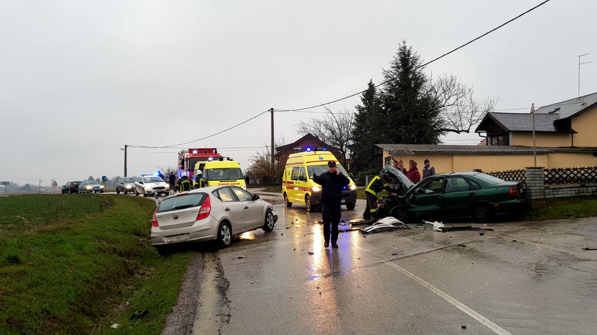 Teška nesreća u Međimurju: U frontalnom sudaru stradalo dvoje ljudi i dijete