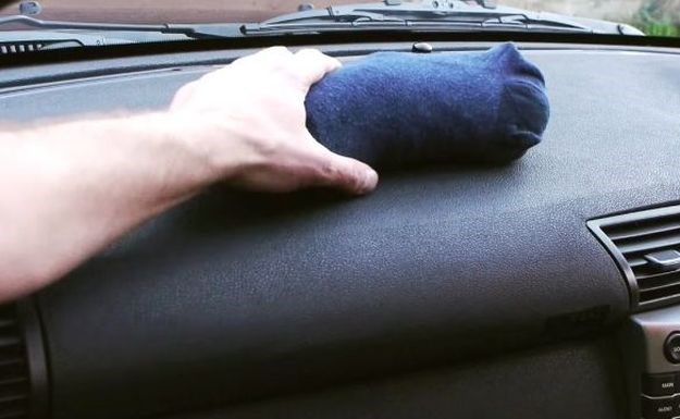 Stalno vam se magle stakla na autu? Ovaj jednostavni trik zauvijek će to riješiti