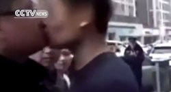 VIDEO Muškarac poljubio policajca u usta pa izazvao neviđenu tučnjavu