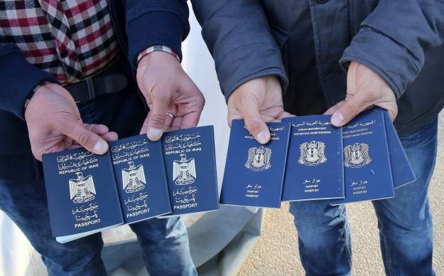 Sedmorica Kosovara uhićena zbog krijumčarenja ljudi, trgovine drogom i krivotvorenja putovnica