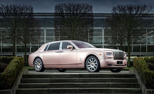 Rolls Royce: Stoji mu i roza boja