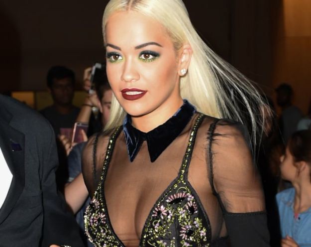 Baš mu se posrećilo: Rita Ora mu je prišla na tekmi, dala mu broj i zavela ga