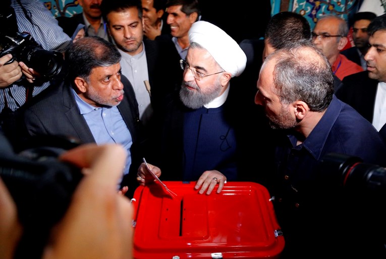 Rohani pobijedio na izborima u Iranu