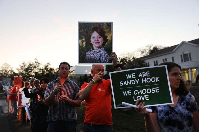 Prije pet godina u školi Sandy Hook masakrirano je 20-ero djece. Što se promijenilo?
