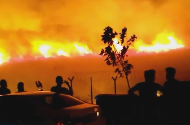 VIDEO Ogroman požar buknuo kraj NATO baze u Turskoj, ugrožen vojni arsenal