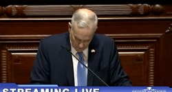 VIDEO Guverner Minnesote pao u nesvijest za vrijeme službenog govora