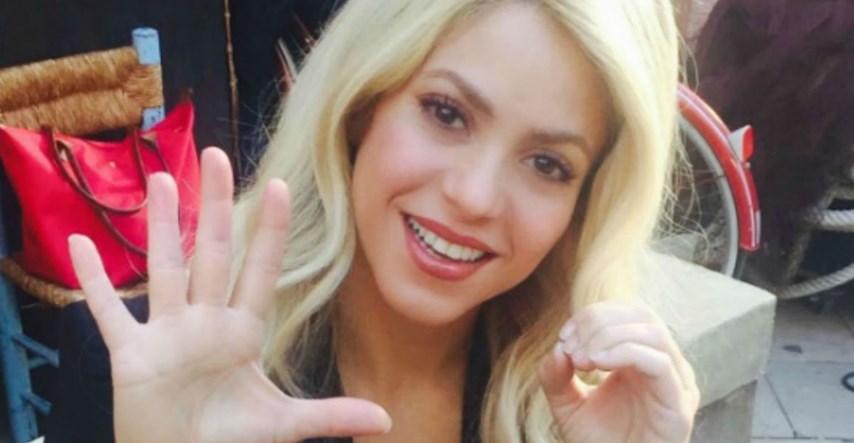 Koga je to pokrala slavna Shakira?