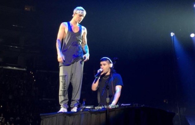 Rasturio je: Bieber na koncertu nagovorio Skrillexa da zapjeva "Sorry"