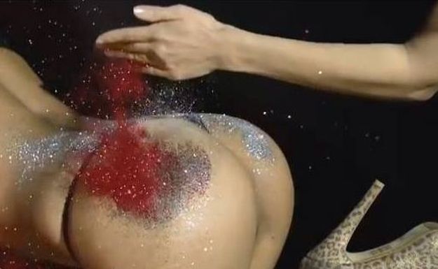 Palite se na seksi guze? 7. studeni je vaš dan
