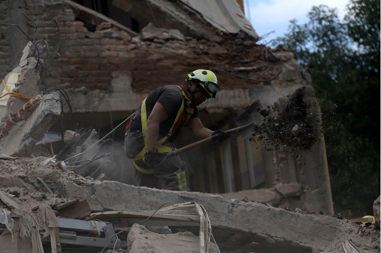 Potres u Meksiku: "Bilo bi nevjerojatno da nekoga pronađemo živog"