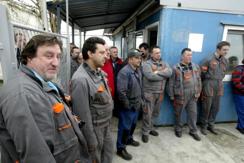 Radnici tvornice u Matuljima plaću nisu vidjeli od veljače, počeo štrajk