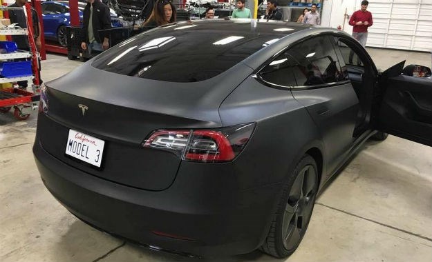 Tesla Model 3: Uhvaćen automobil koji će promijeniti svijet